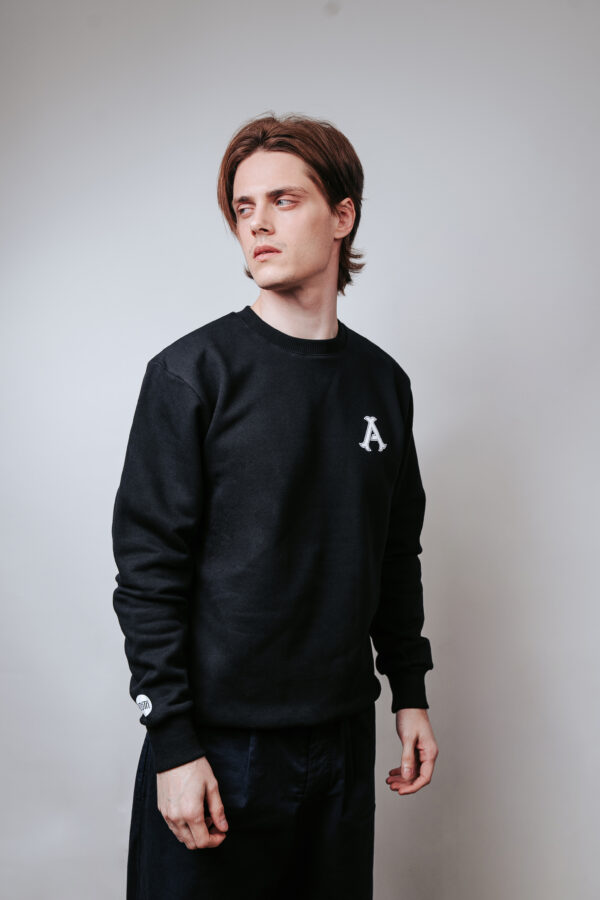 CLASSIC A - CREWNECK